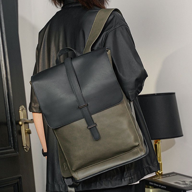 13-inch-Laptop-Backpack-Display-Image9