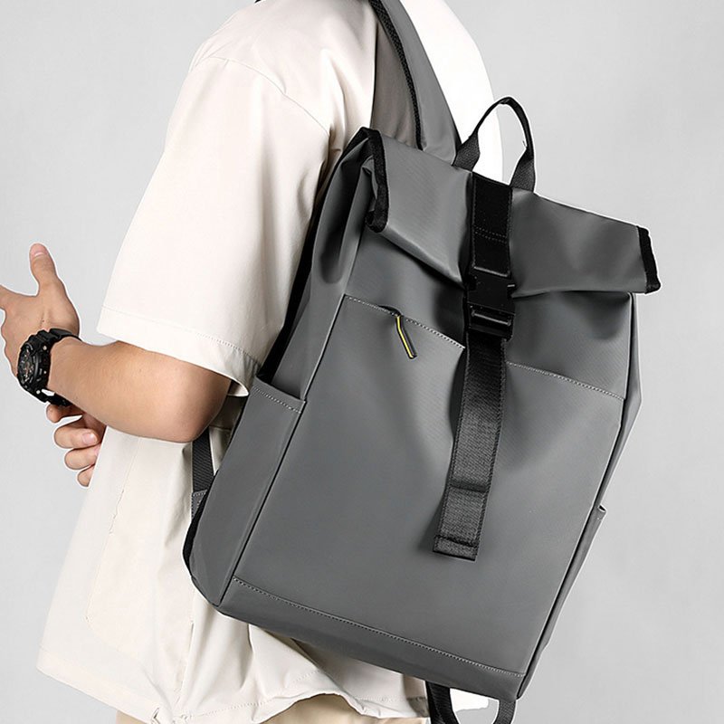 15-inch-Laptop-Backpack-Display-Image4