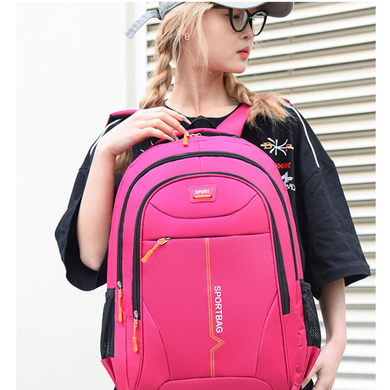 15-inch-Laptop-Backpack-Display-Image9
