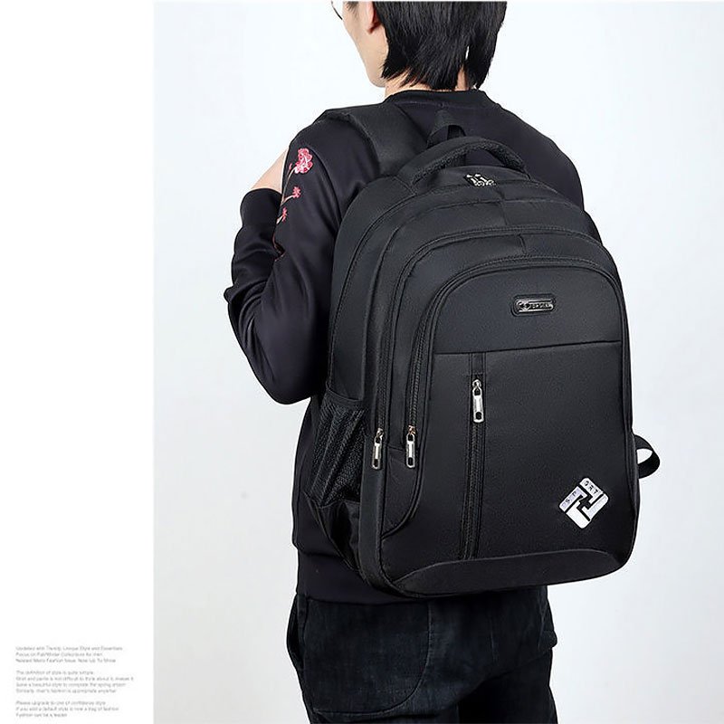 Custom-Laptop-Bag-Display-Photos8