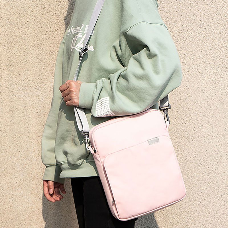 17-inch-laptop-bag-04