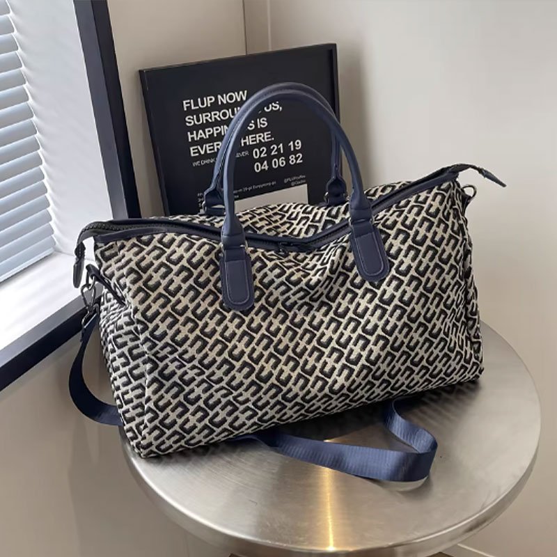 embroidered-duffle-bags-4