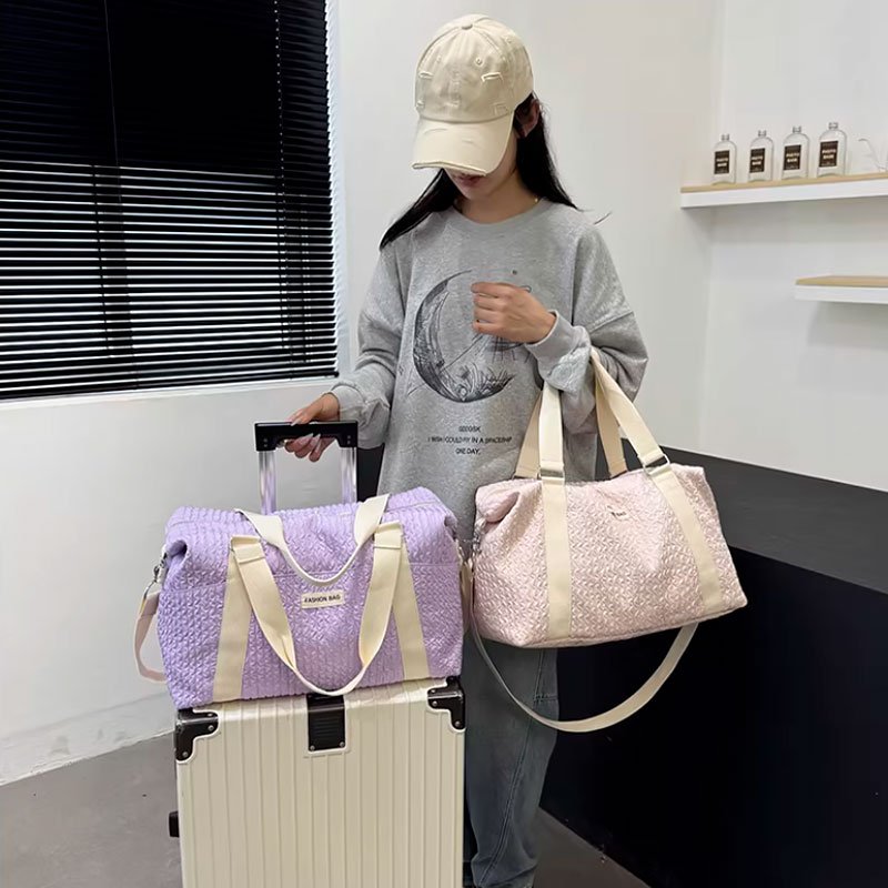 small-embroidered-pink-duffle-bags