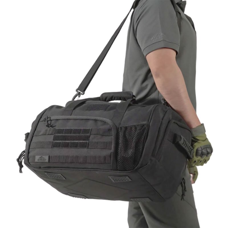 tactical-gym-duffle-bag9