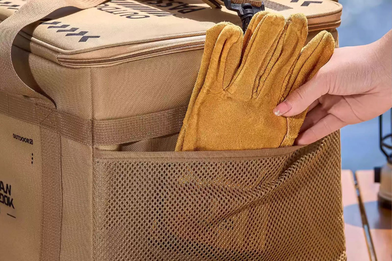 External-Mesh-Pockets