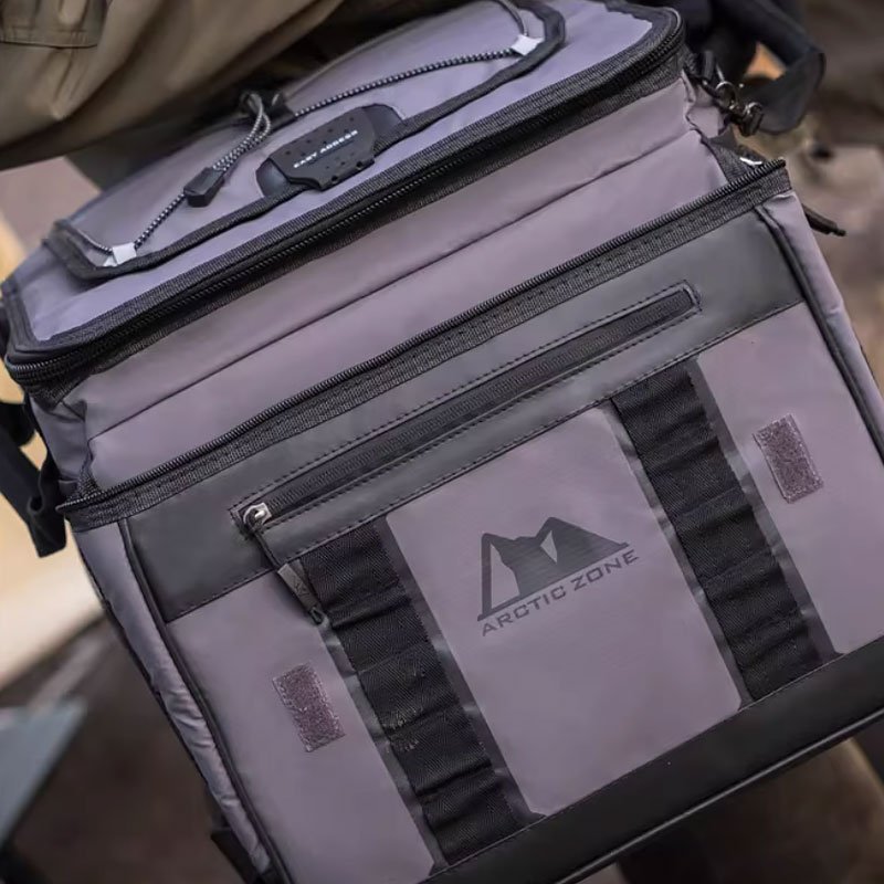 small-cooler-bag-with-wheels-3