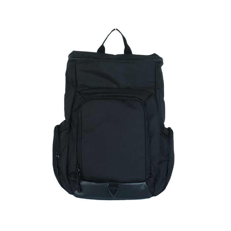 7-black-soccer-backpack