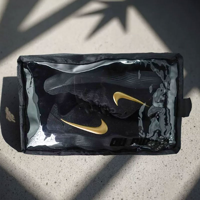 Transparent-soccer-cleat-bag-(2)
