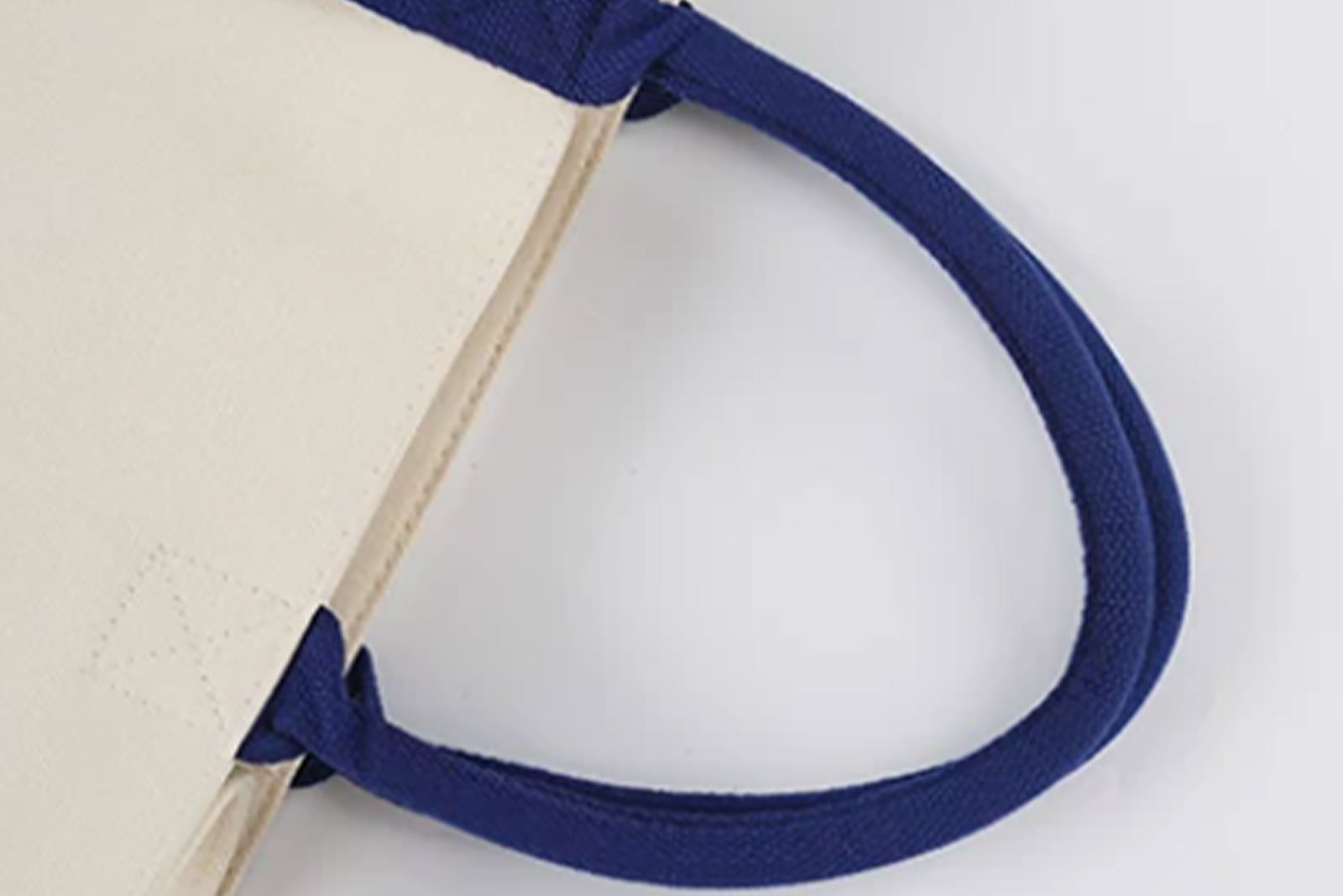 Reinforced-Round-Handle
