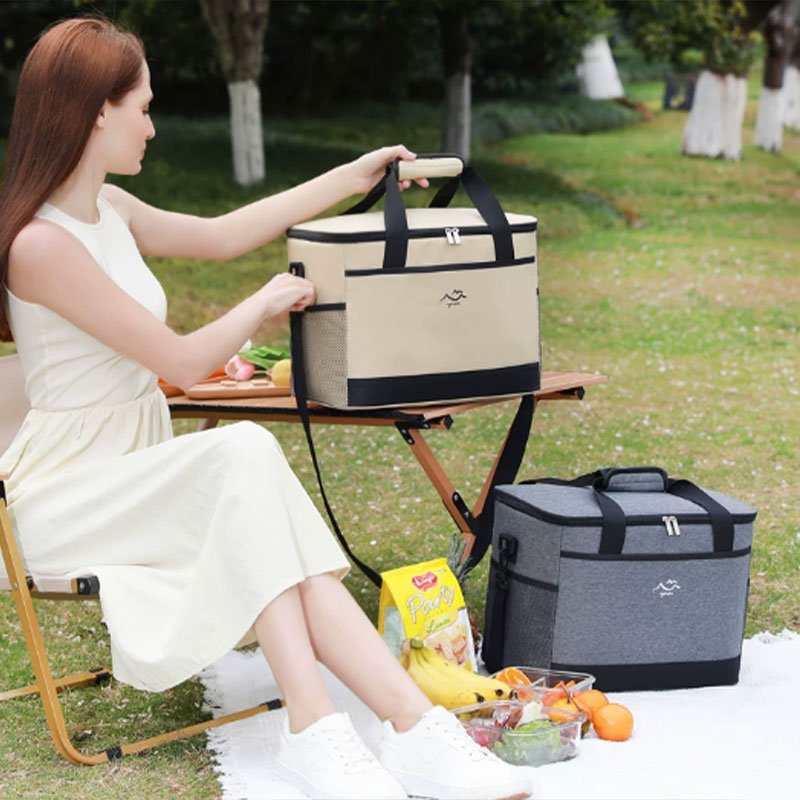 Custom-Travel-promotional-cooler-bag