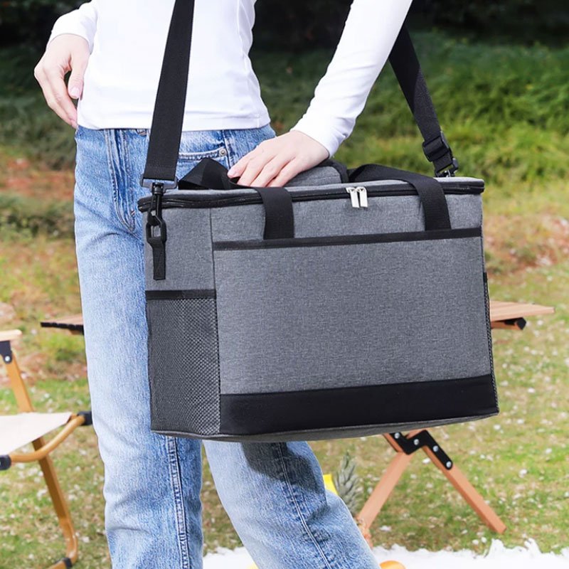 Custom-Travel-promotional-cooler-bags