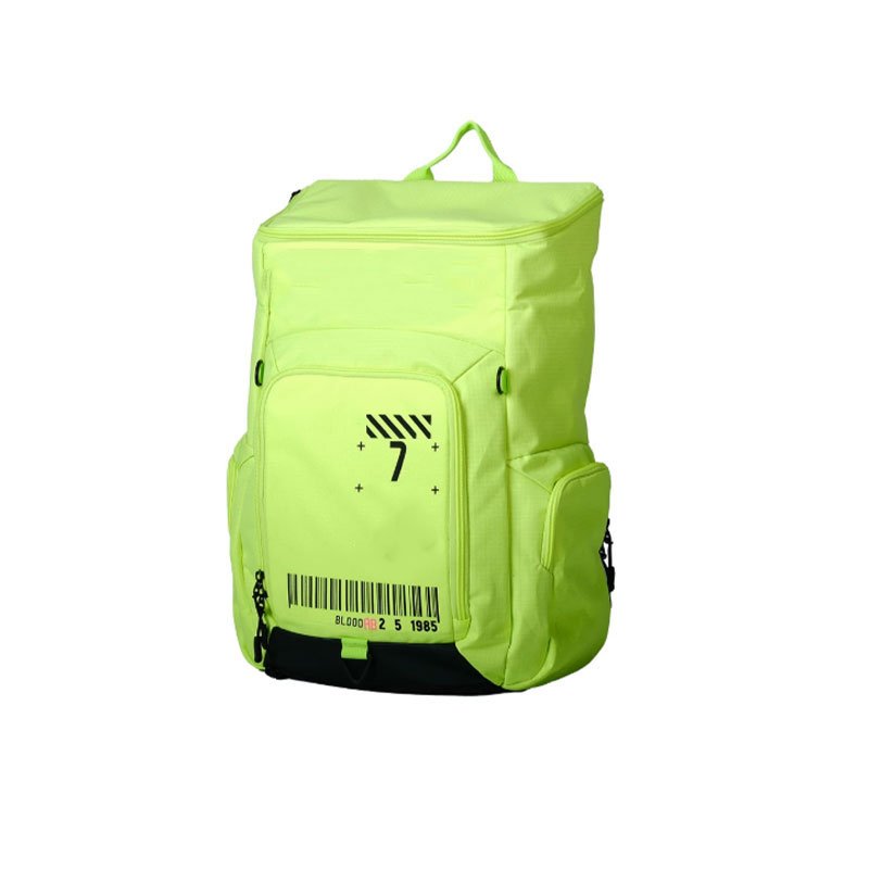 soccer-bag-with-cleat-storage